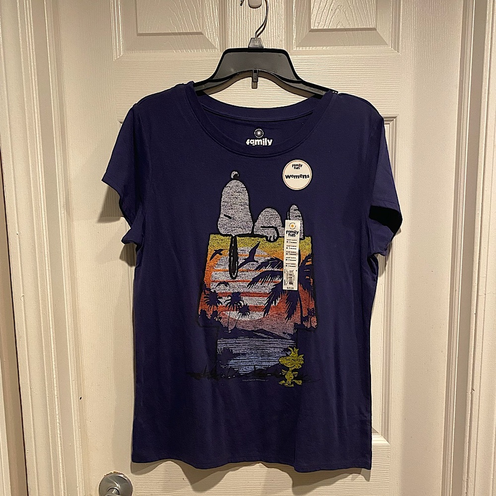 Navy blue Snoopy and Woodstock tshirt- Kohl’s